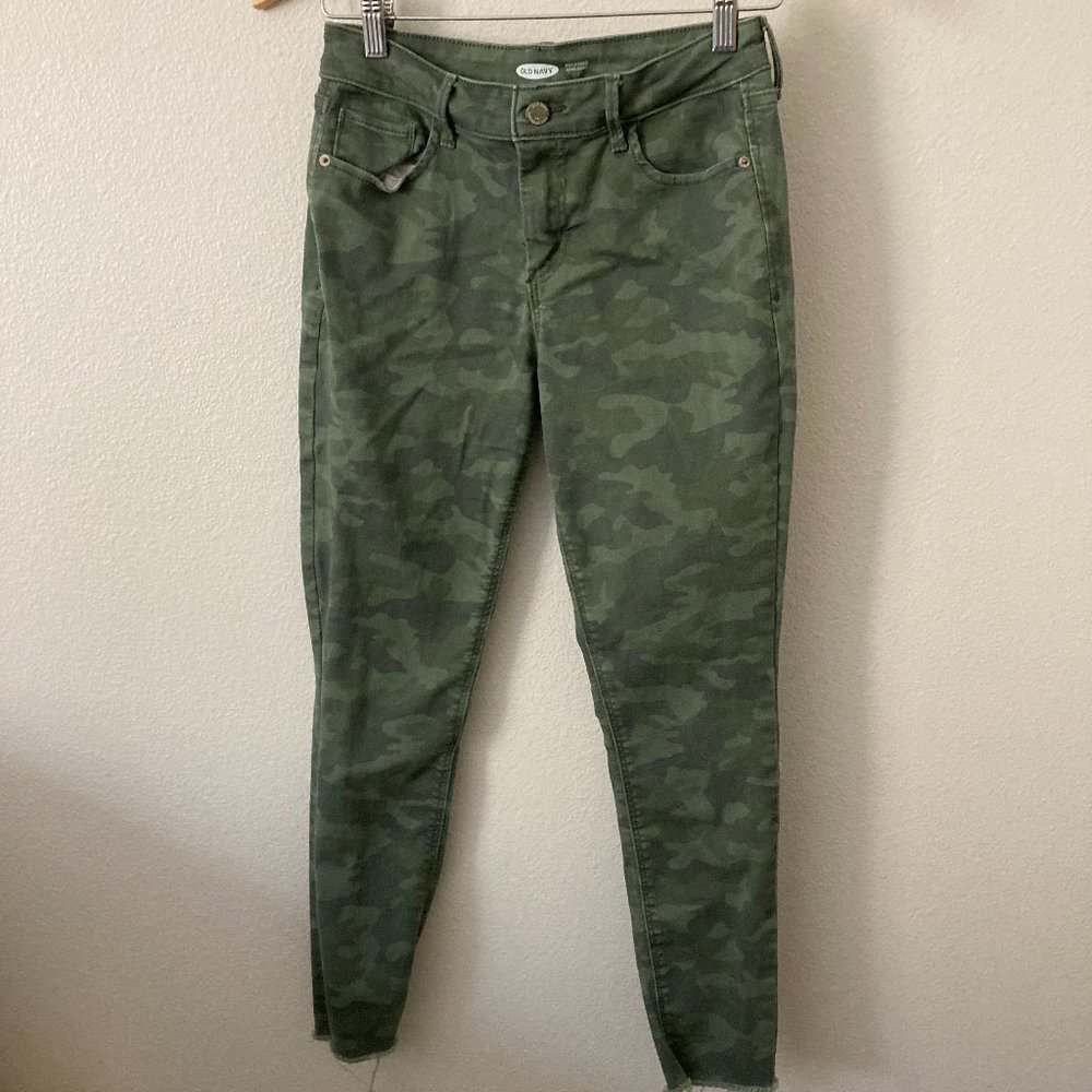 3/$20 Old Navy Camo Rockstar Super Skinny Jeans 4